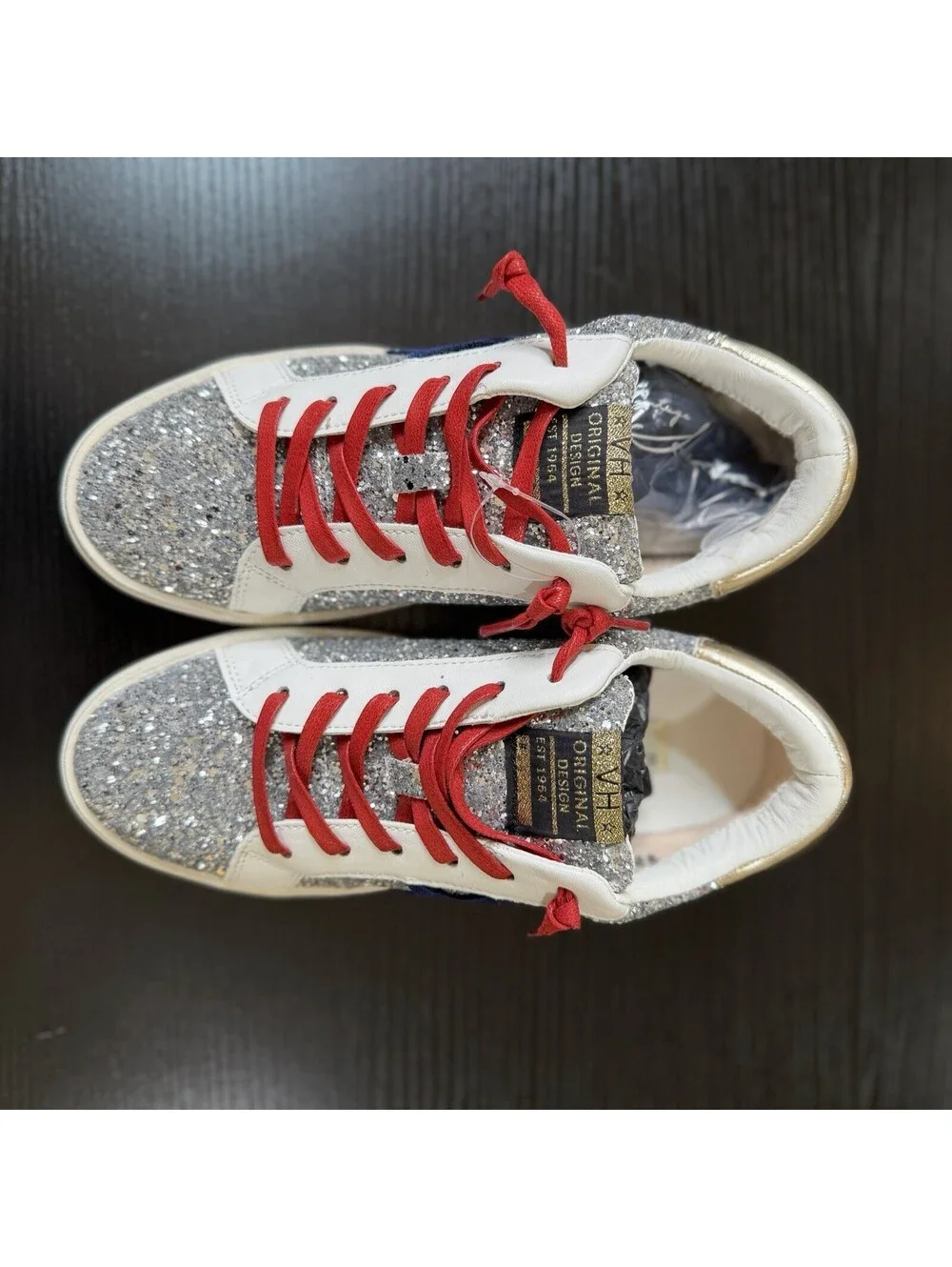 Size 6.5 Women’s Vintage Havana Silver Glitter Gray Star Red Laces Sneakers